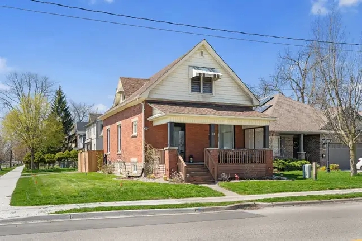 This St.Thomas Home Has Everything Done For You - Under $475k