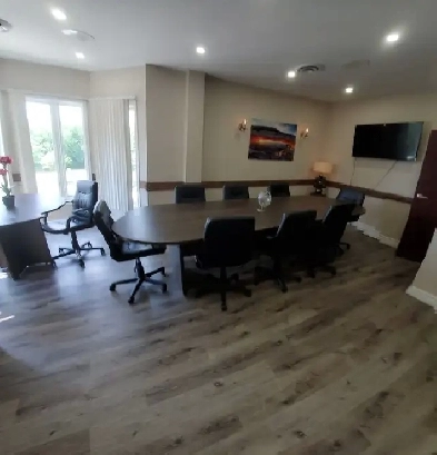 Professional Office Space for Lease in Oakville – Move-In Ready