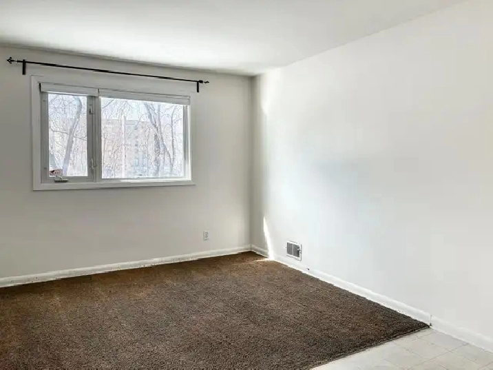Charming 1-Bedroom, 1-Bath Unit in St. Boniface | Available July