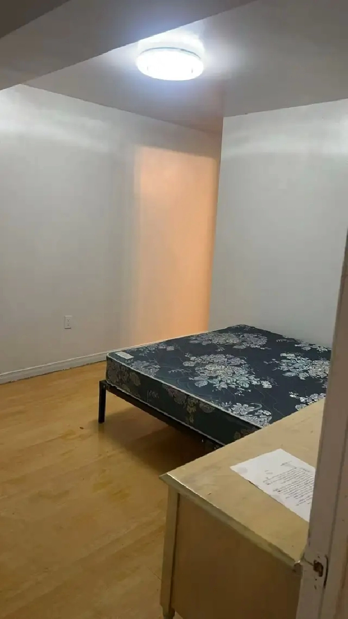 Scarborough room for rent