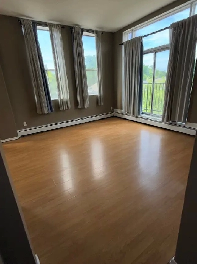 Lovely & Large All Inclusive 2 Bdrm Apt Available July 1st