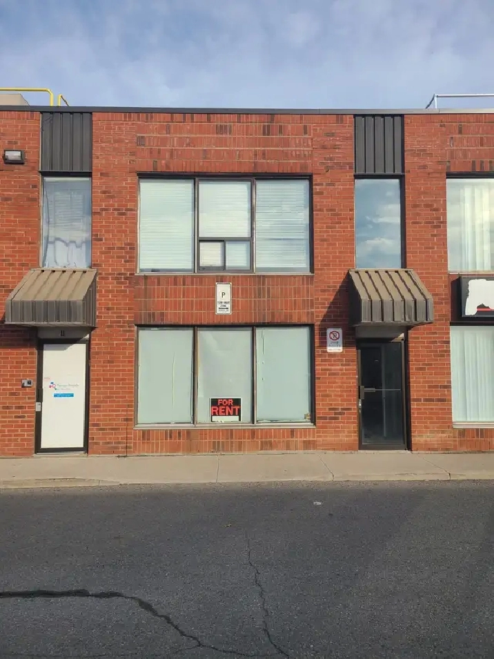 Commercial Unit for Lease in Vaughan