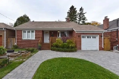 Prestigious Parkview Hills House For Lease - On Ravine (3 Bed)