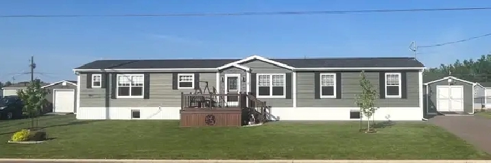Mini Home For Sale, Shediac NB - 3 Bedrooms/2 Bathrooms