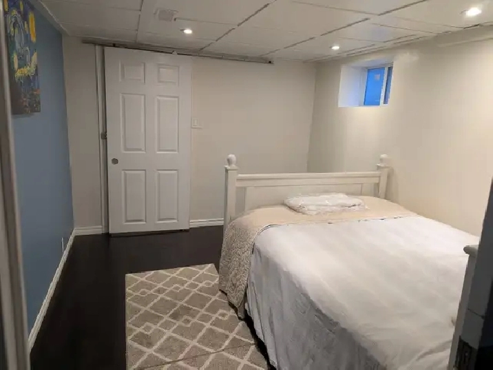 $950/mo. (all incl) for 2 basement rooms for the price of 1 room