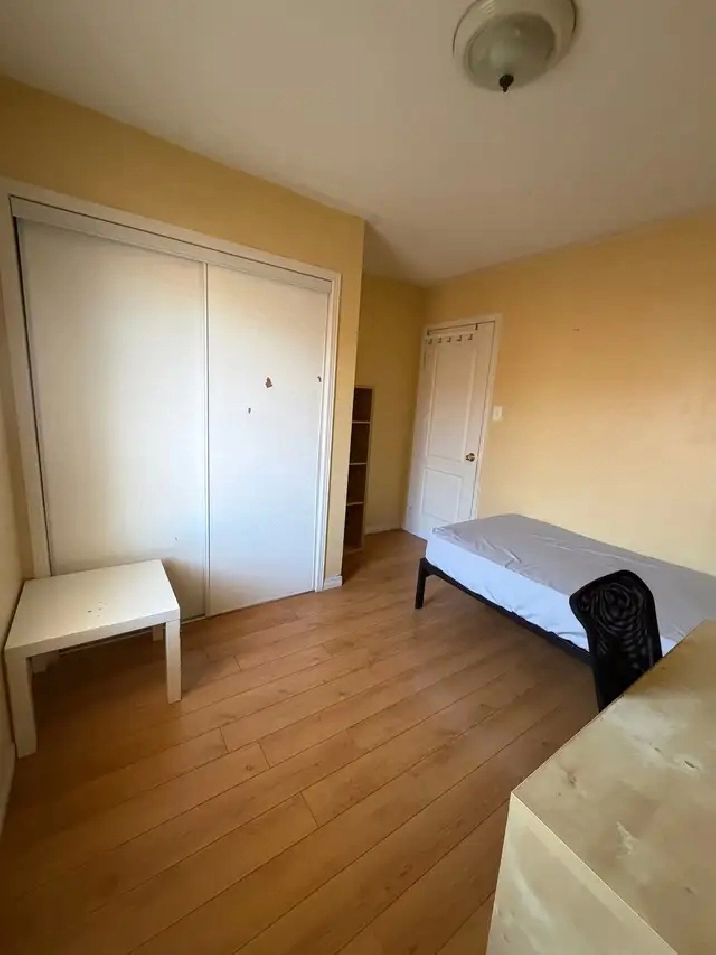 Room for rent at York University (Keele campus)