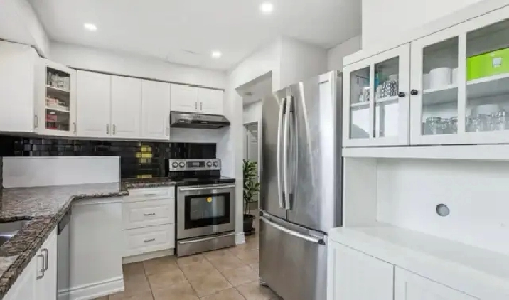 Private room for rent in Brampton