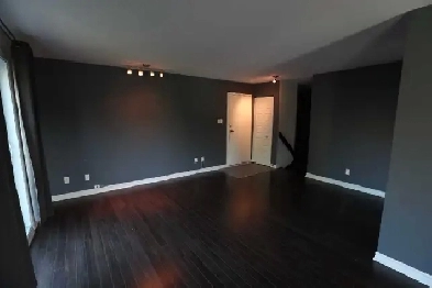 condo sur 2 étages à Brossard