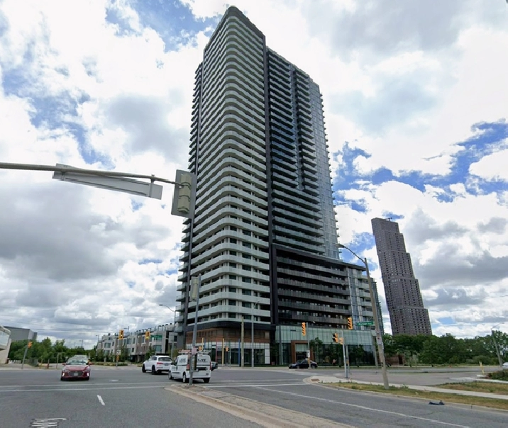Master bedroom for rent - Vaughan -  Hwy7 GO - VMC TTC Stn