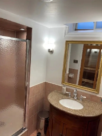 Furnished room in a beautiful detached home