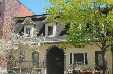 3 1/2   ' MAISON FRANCE ' DOWNTOWN MONTREAL
