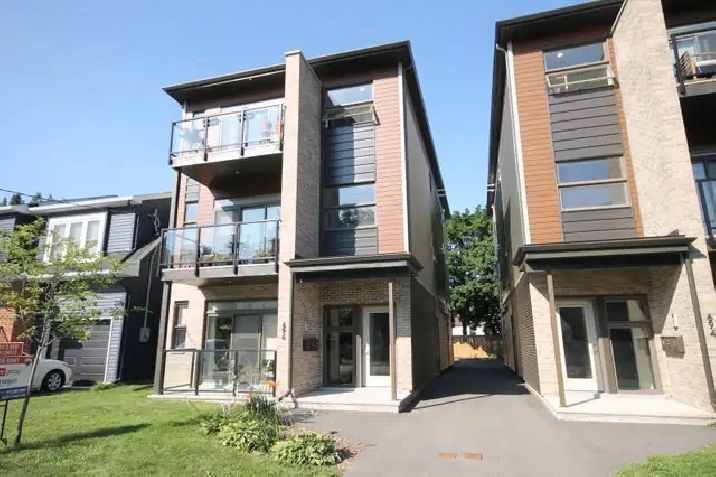 Westboro 2 bed 2 bath top floor and steps to everything!