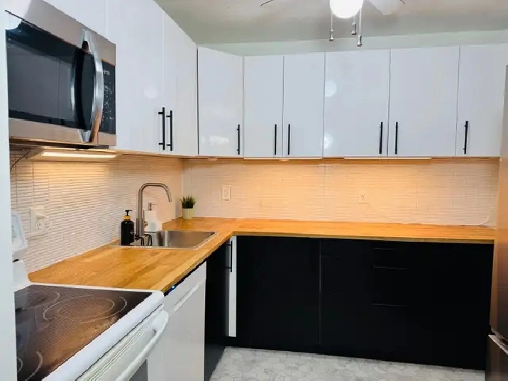Bright 2BR Condo in River Heights | 1.5 Baths | Available July 1