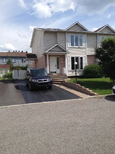 STUDENT FURNISHED BEDROOM FOR RENT - $700.00