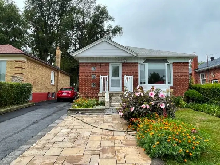 Fur Base. room For Rent at Brimley & Eglinton from July 1, 2026