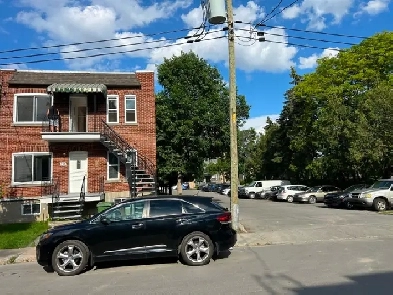 À LOUER – GRAND 5 ½ RÉNOVÉ | SECTEUR LACHINE