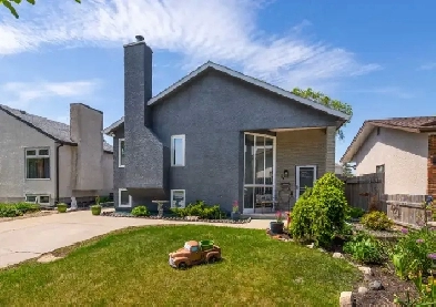 Cute n cozy 3bdr bungalow well-maintained by same owner of 40yrs
