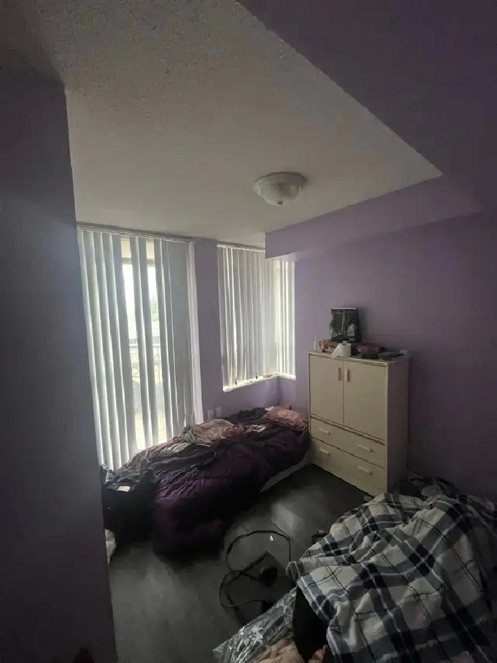 Downtown Mississauga Shared Room | Near Square One, GO Transit