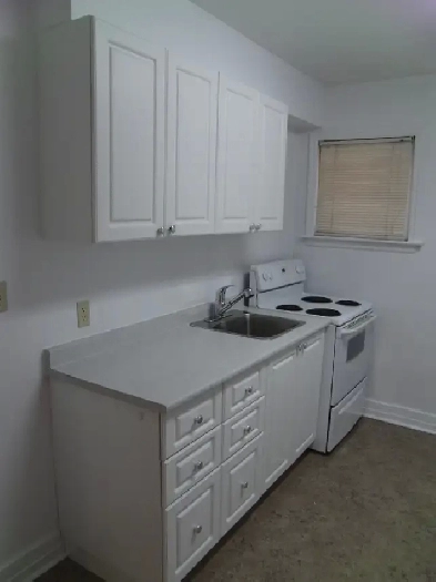 University Student Housing - Across from the U of S