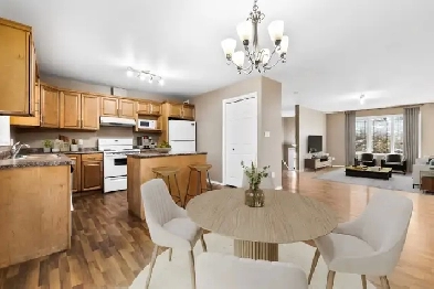 SPACIOUS 3 Bedroom House! Available August 1st!