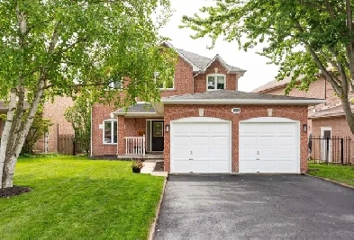 Live in Popular Gorham-College Manor - 3 Bed Home - Newmarket