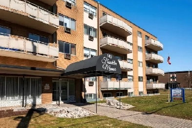 PARKING SPACE, WATER & HEAT INCLUDED - Franklin Manor 1BR Apt