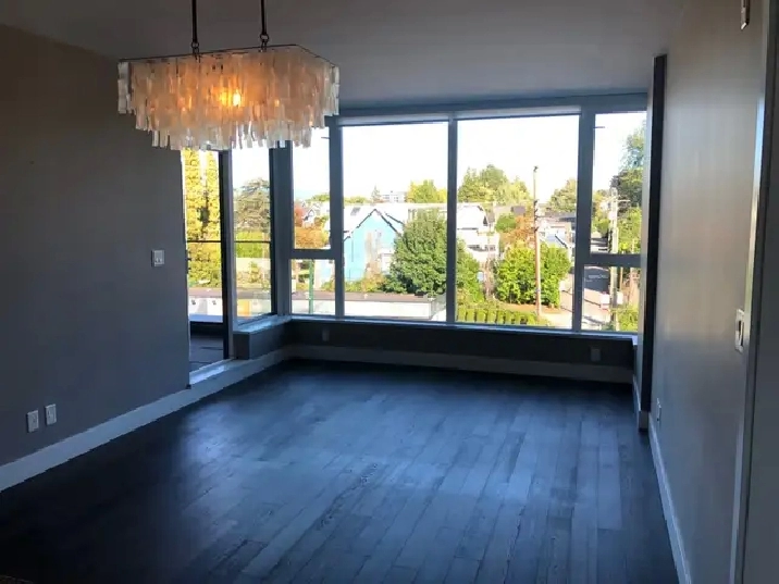 High-end 2-Bedroom Condo at Arbutus Ridge for Rent!