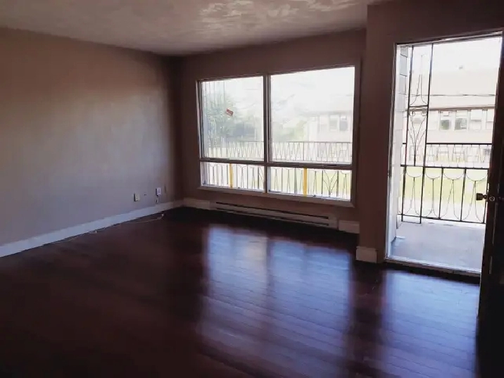 2 bedroom apartment for rent in Gatineau(6 mins to DOWNt Ottawa)