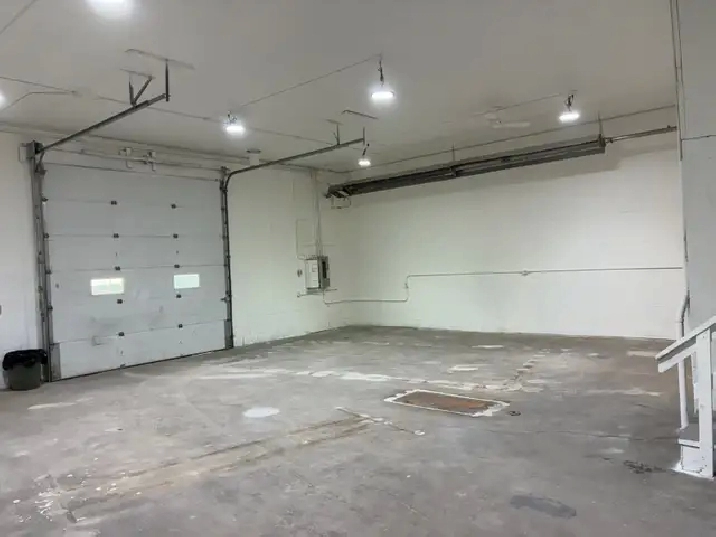 Nice SHOP for RENT