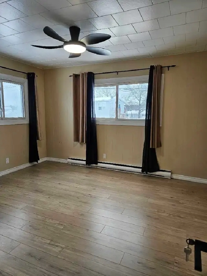 one room available in Espanola