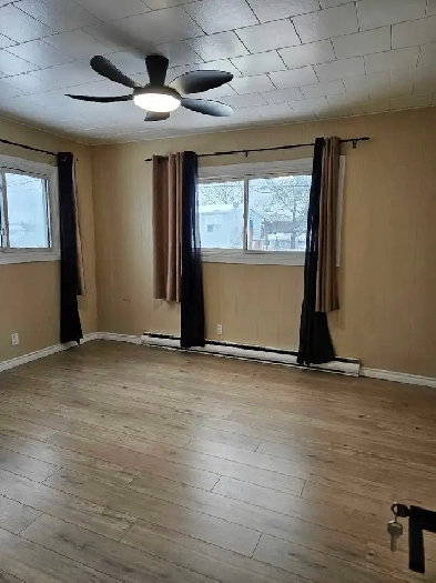 one room available in Espanola