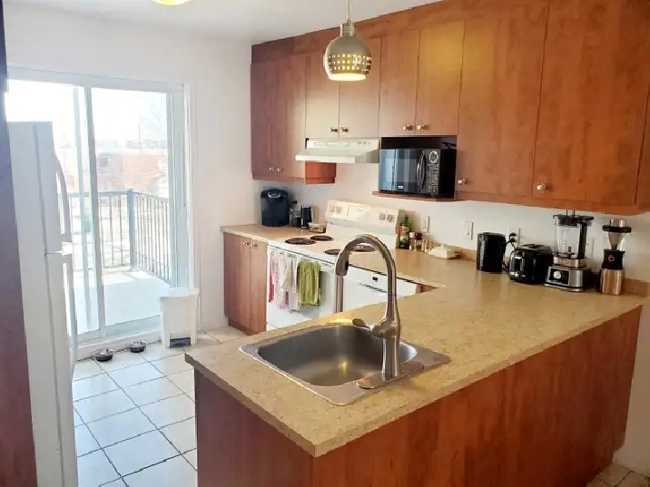 5 1/2 rue Montarville - LONGUEUIL
