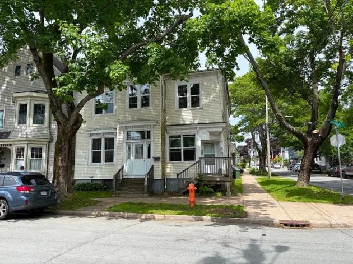Big 3 bedroom, Central Halifax, $2550 all in