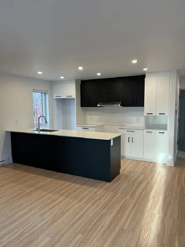 4 ½ style condo (860 pc) – Moderne, 2e étage, Montréal-Est