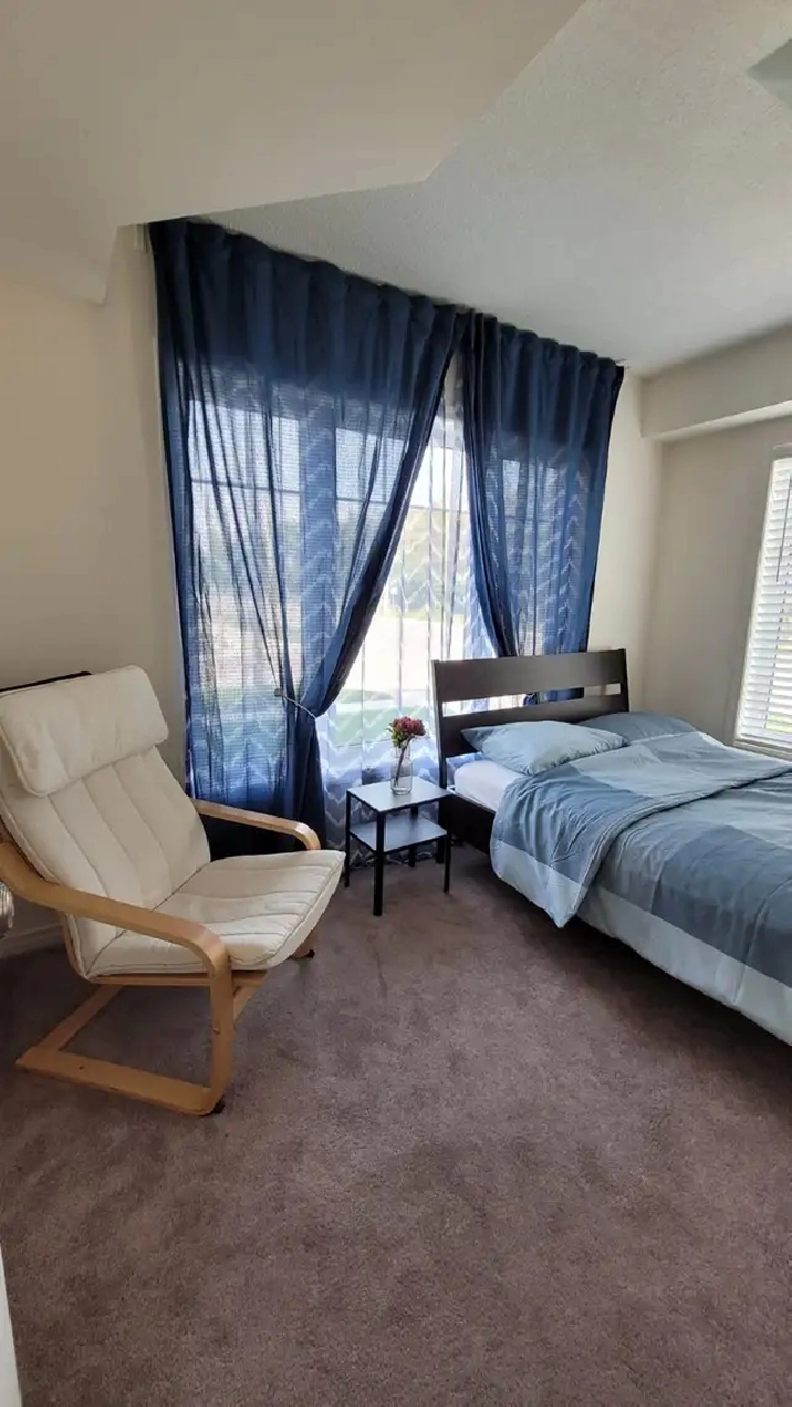 Beautiful Furnished Room for Rent in Ajax North – Ideal for One