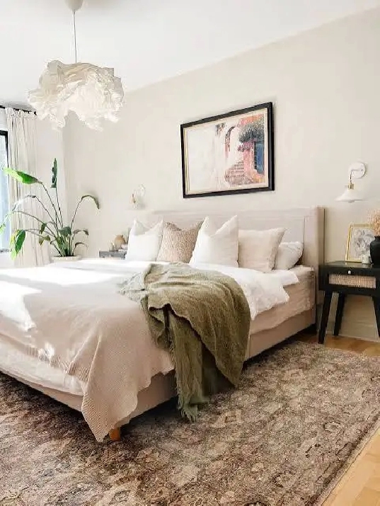 1 Master Bedroom for rent