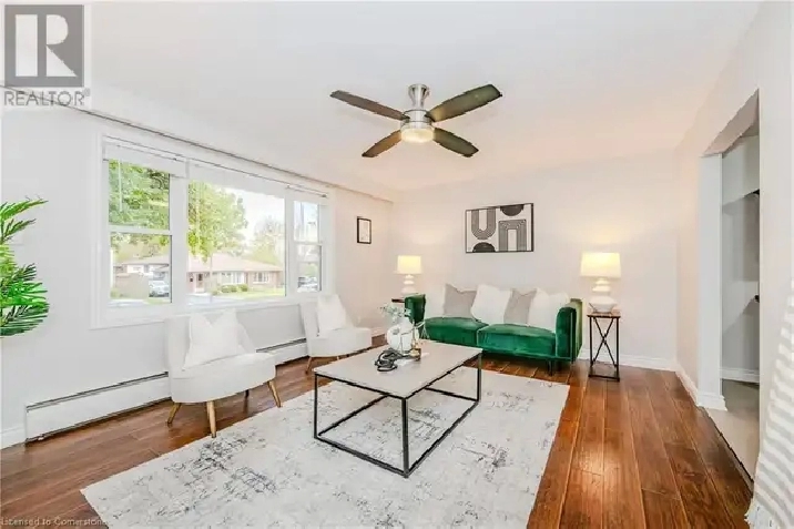 3 Bed 1 Bath Unit For Rent