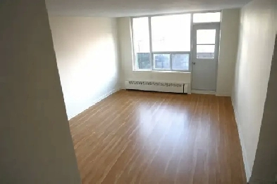 Grandravine 1 Bed Condo - In-Unit Laundry, Parking, Balcony
