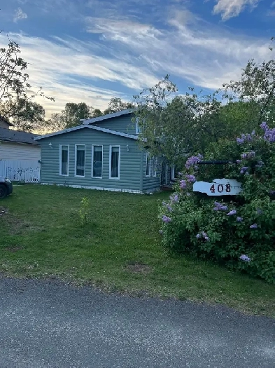 Home for sale in Denare Beach