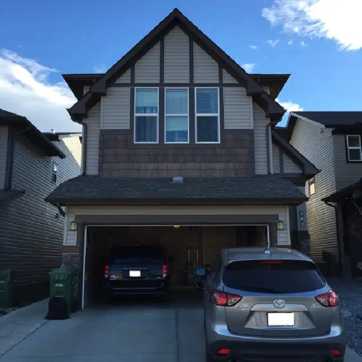 QUIET BASEMENT SUITE IN SOUGHT-AFTER MORNINGSIDE COMMUNITY