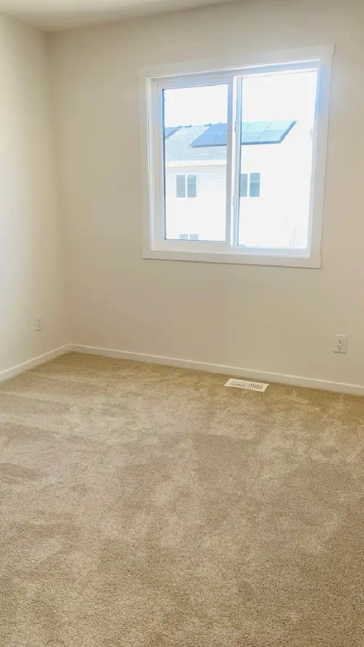 Room available for rent