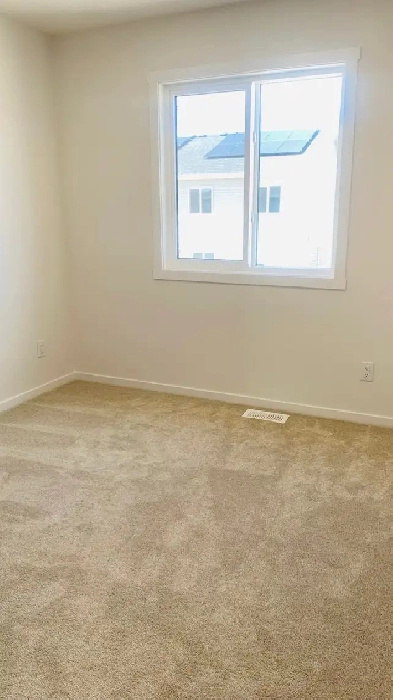 Room available for rent