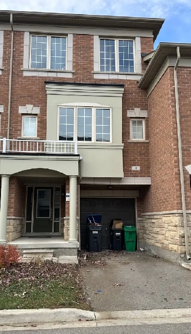 3 Bedroom House For Rent In Brampton (Steeles/ Mavis)