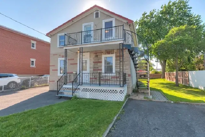 À LOUER – Grand 4½ - Vieux-Longueuil | Disponible 1er juillet