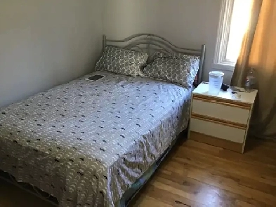 CHAMBRE À LOUER ROOMS FOR RENT  METRO CÔTE-VERTU