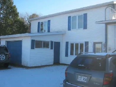 Appartement 2 1/2 meublé tout fourni 600$ St-Albert, QC
