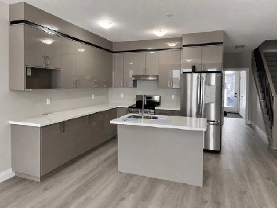 KEYSTONE TRL WELLAND FOR RENT $2,350.00
