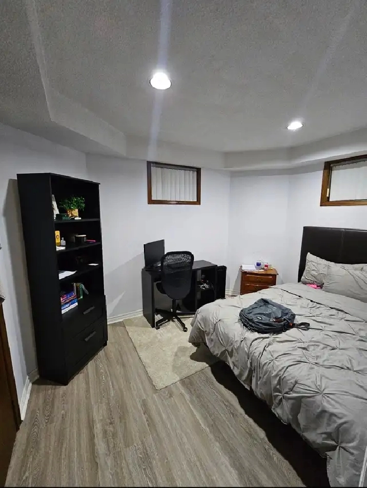 Private room for rent with extra storage room in Richmond hill