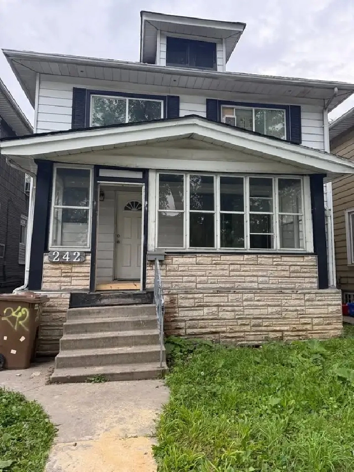 Room Rentals Available - Utilities Included