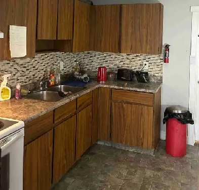 room for rent shared Millwoods $675